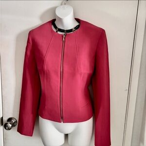 Anne Klein Pink Blazer with Structured Design and Fitted Silhouette